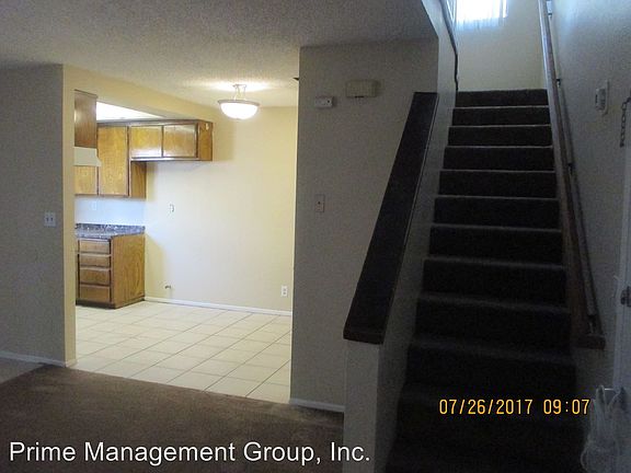 3rd image of 3160 Vineland Ave APT 1