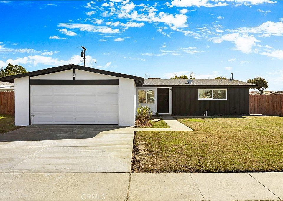 1st image of 5788 Los Encinos St