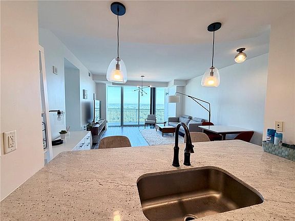 4th image of 3338 Peachtree Rd NE APT 2502