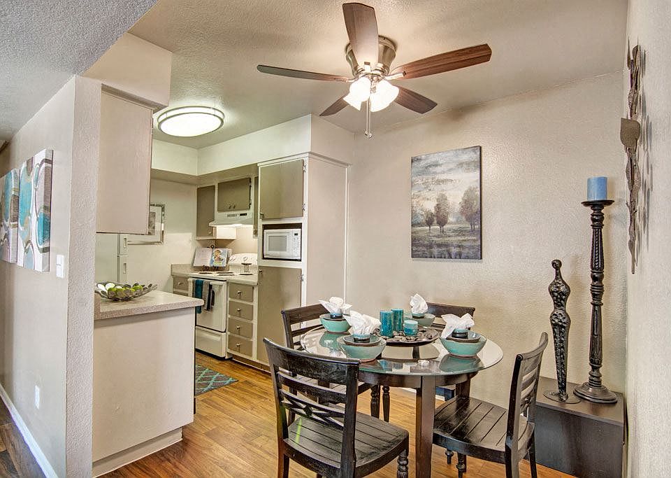 Paradise Falls Kitchen and Dining Area