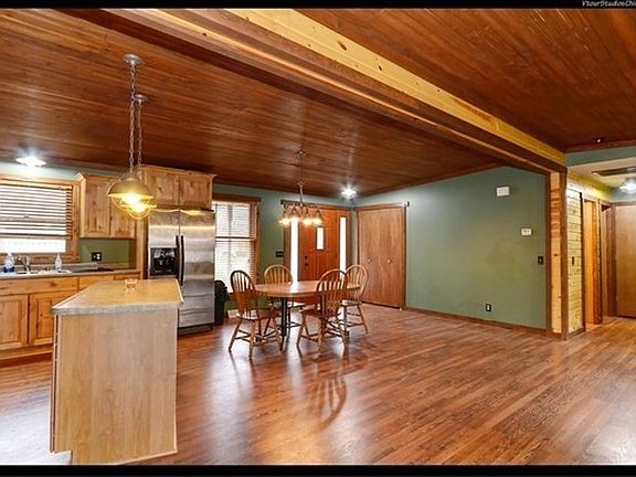 4th image of 35630 S Linden Ln