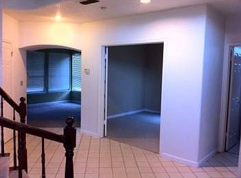 4th image of 136 Glen Eagle Way