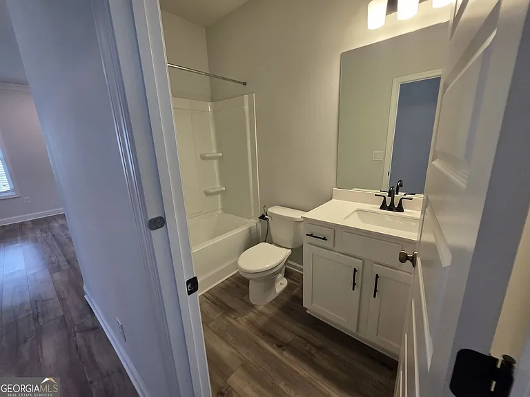 304 Sterling Creek Way — Photo 3