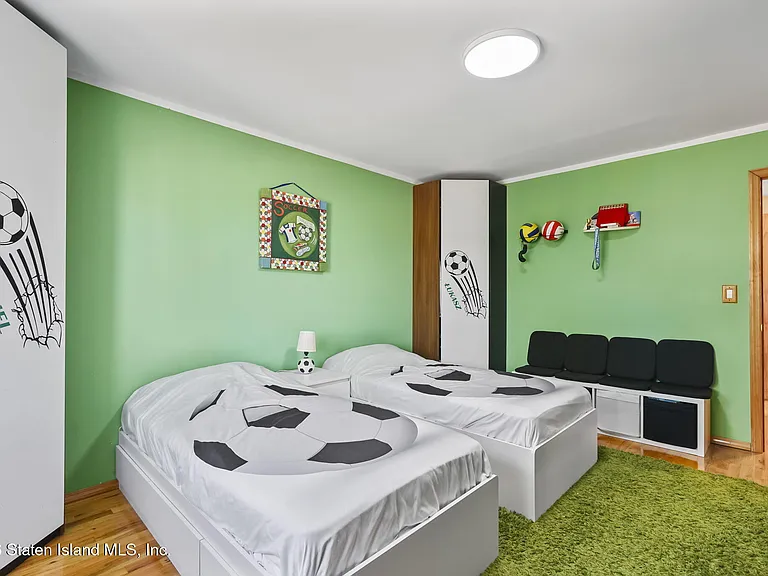 40 Devens St #1&2 — Photo 23