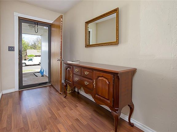5th image of 4612 Brookwood Dr