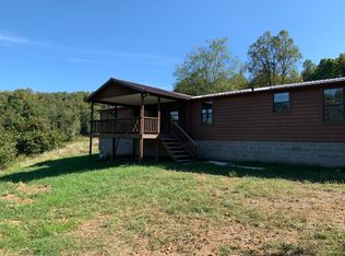 1048 W Hill Rd, Grafton, WV 26354