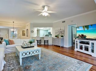 5897 Chanteclair Dr APT 313, Naples, FL 34108