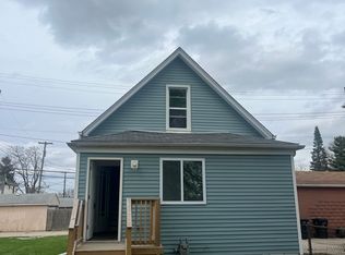 720 Ford Ave, Wyandotte, MI 48192