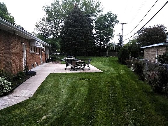 4th image of 6233 Burger St