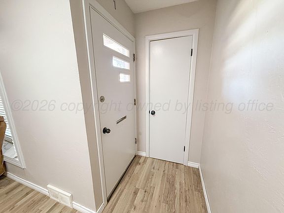 4th image of 1706 Duncan St