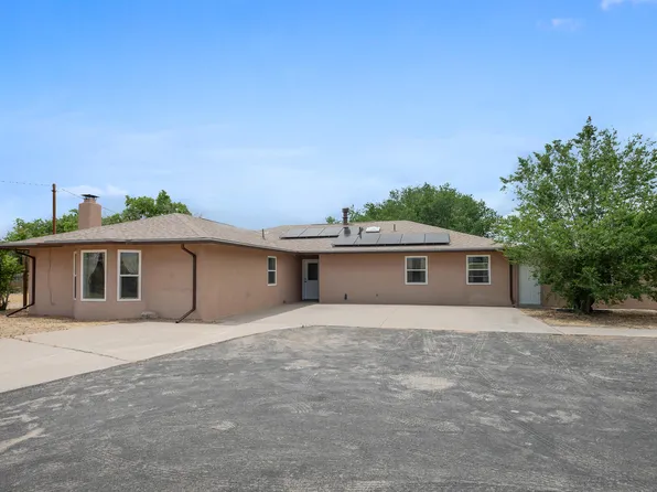 43 La Entrada Rd, Los Lunas, NM 87031