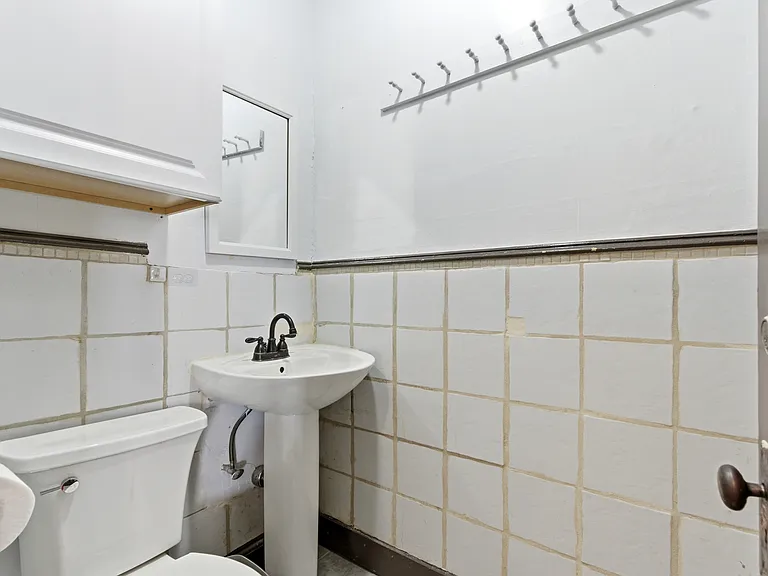 105 N Loudoun St #1 — Photo 11