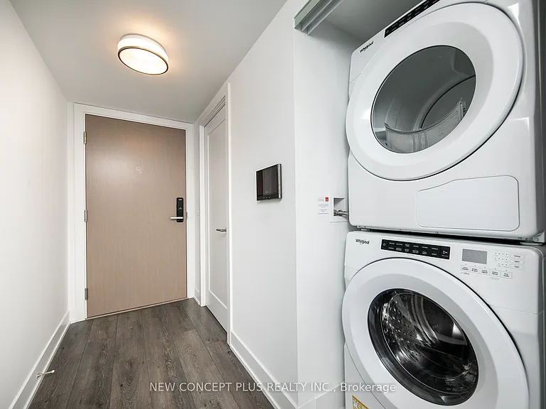 585 Bloor St E #1718 — Photo 19