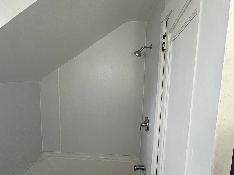 336 Gold St #4 — Photo 5