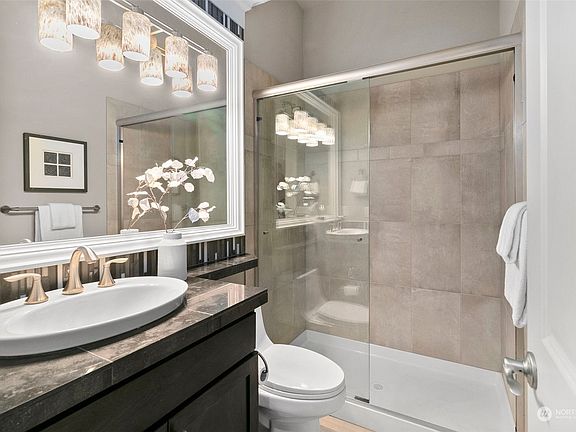 5th image of 21542 NE 16th Street