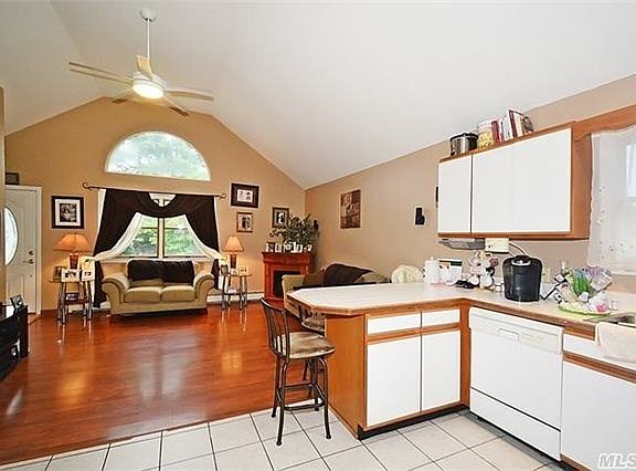 5th image of 106 Barraud Dr