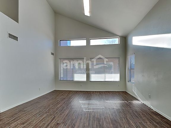 5th image of 6208 S 52nd Dr