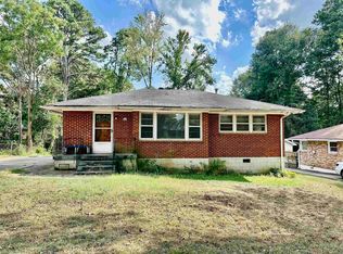 647 Shellnut Dr, Forest Park, GA 30297