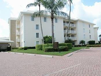 1st image of 3300 Gulf Shore Blvd N