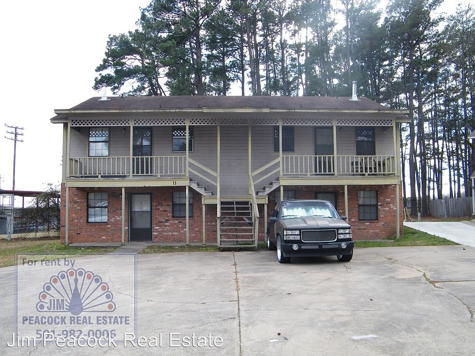 1st image of 11 Pinewood Ct #11C