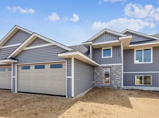 8205 Natures Edge Rd, Clear Lake, MN 55319