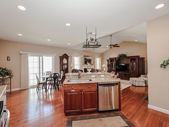 4th image of 9 Nevins Drive