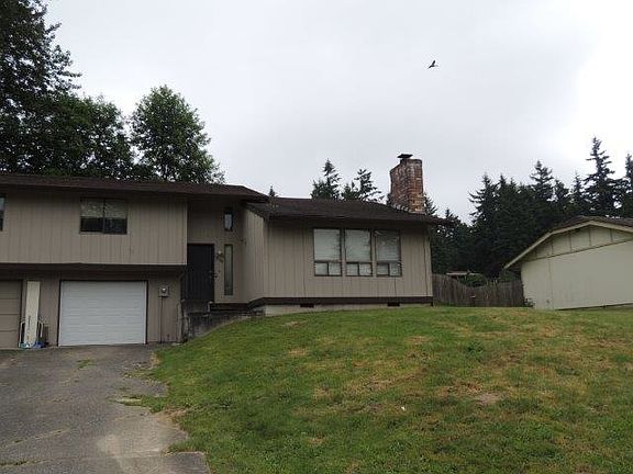 2nd image of 11303 To 11305 89th Avenue Ct E