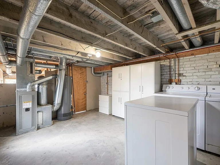 726 Fox St — Photo 25