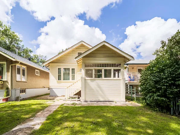 11604 97th St NW, Edmonton, AB T5G 1X9