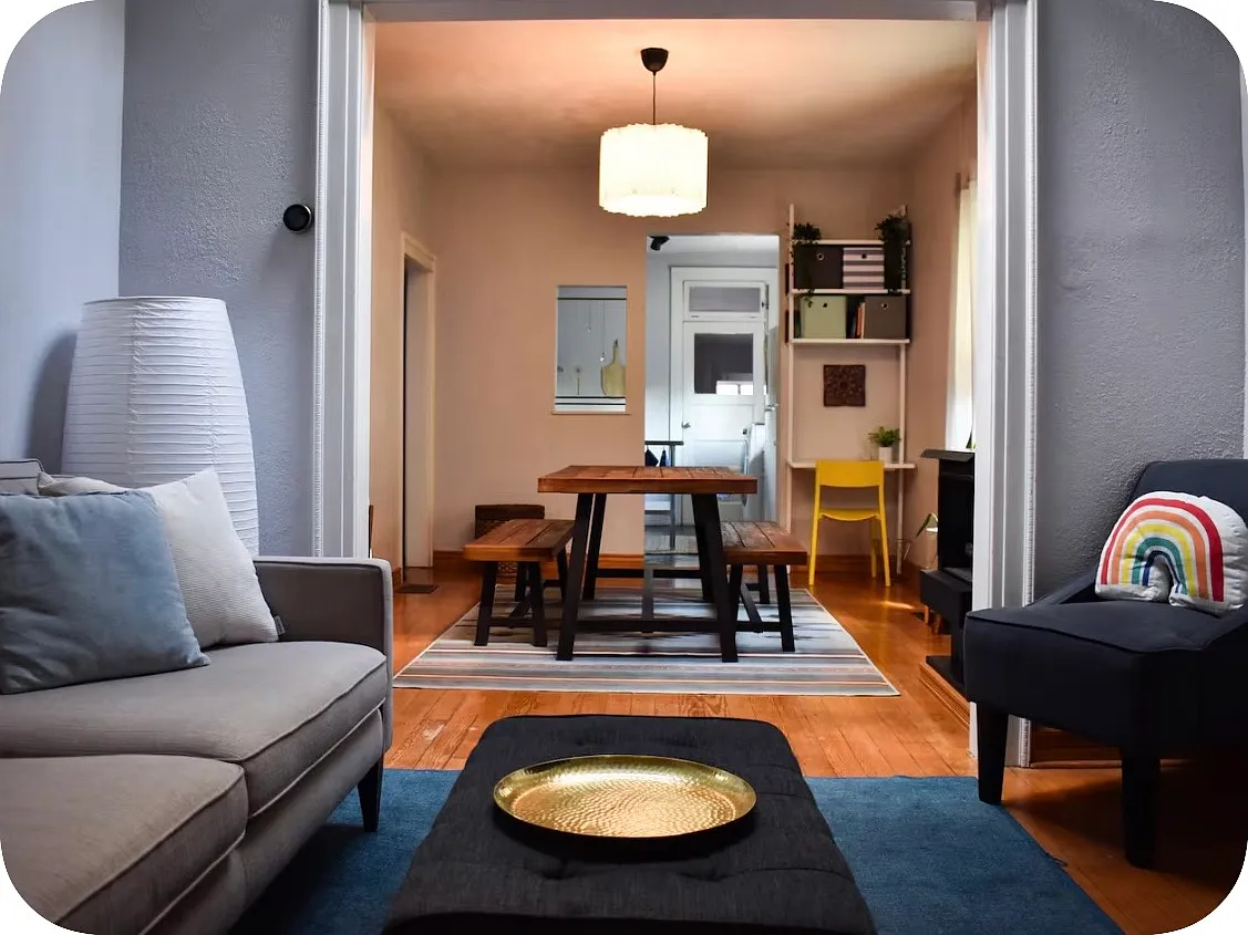 1 bed, 741 sqft, $2,300 — Photo 2