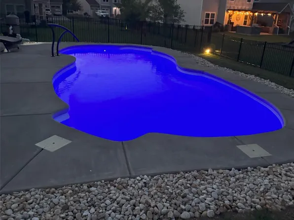 1376 Whistling Ln, York, SC 29745