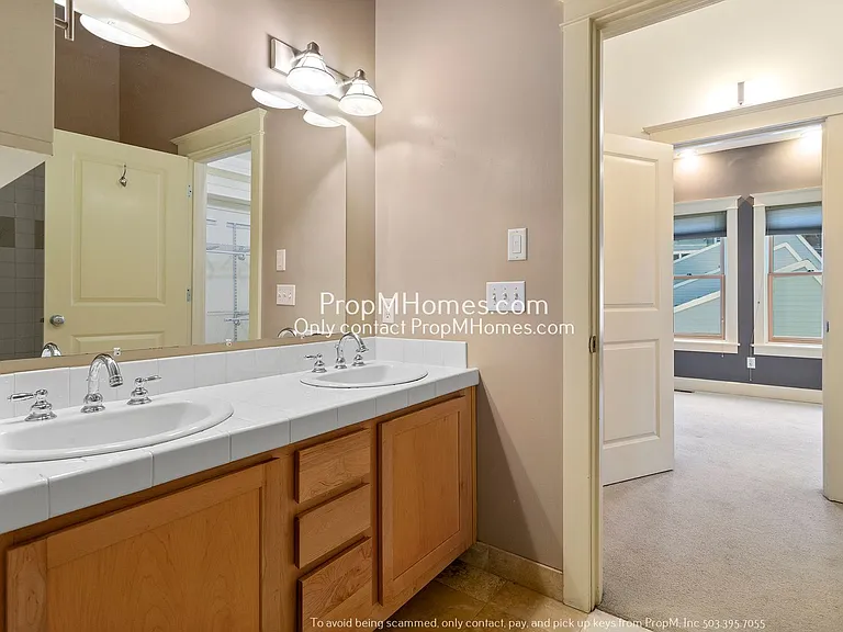 1822 SW 18th Ave #5 — Photo 14