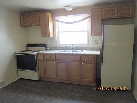 2nd image of 222 Dr Martin Luther King Jr Blvd APT 4