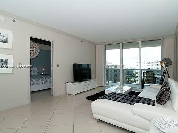 4th image of 1800 S Ocean Dr APT 1406