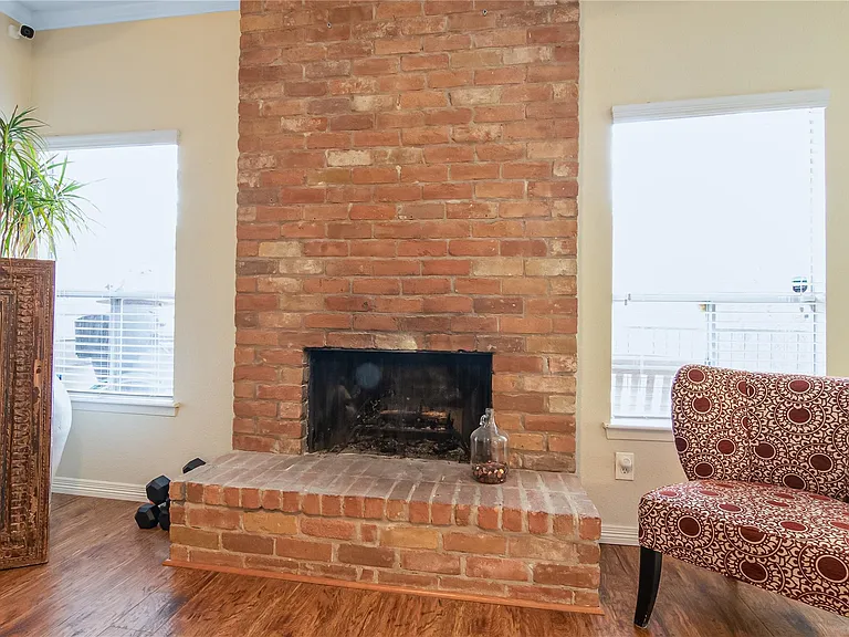 1802 Stoney Brook Dr #104 — Photo 8