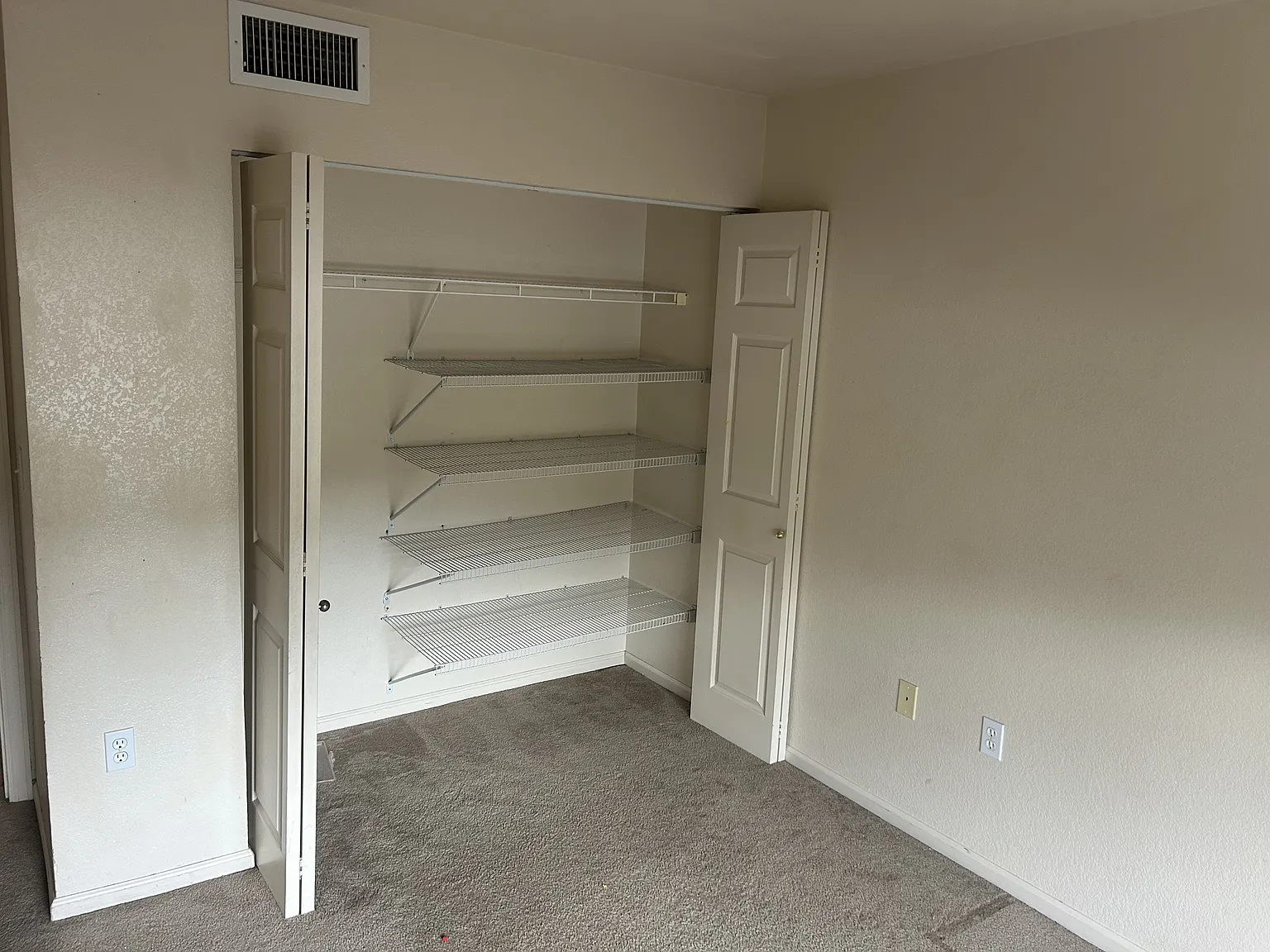 127 Jules Dr. D-202 - 1 — Photo 4
