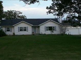 32752 H Ave, Earlham, IA 50072