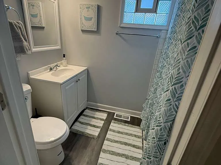 2922 N 74th Ave — Photo 12