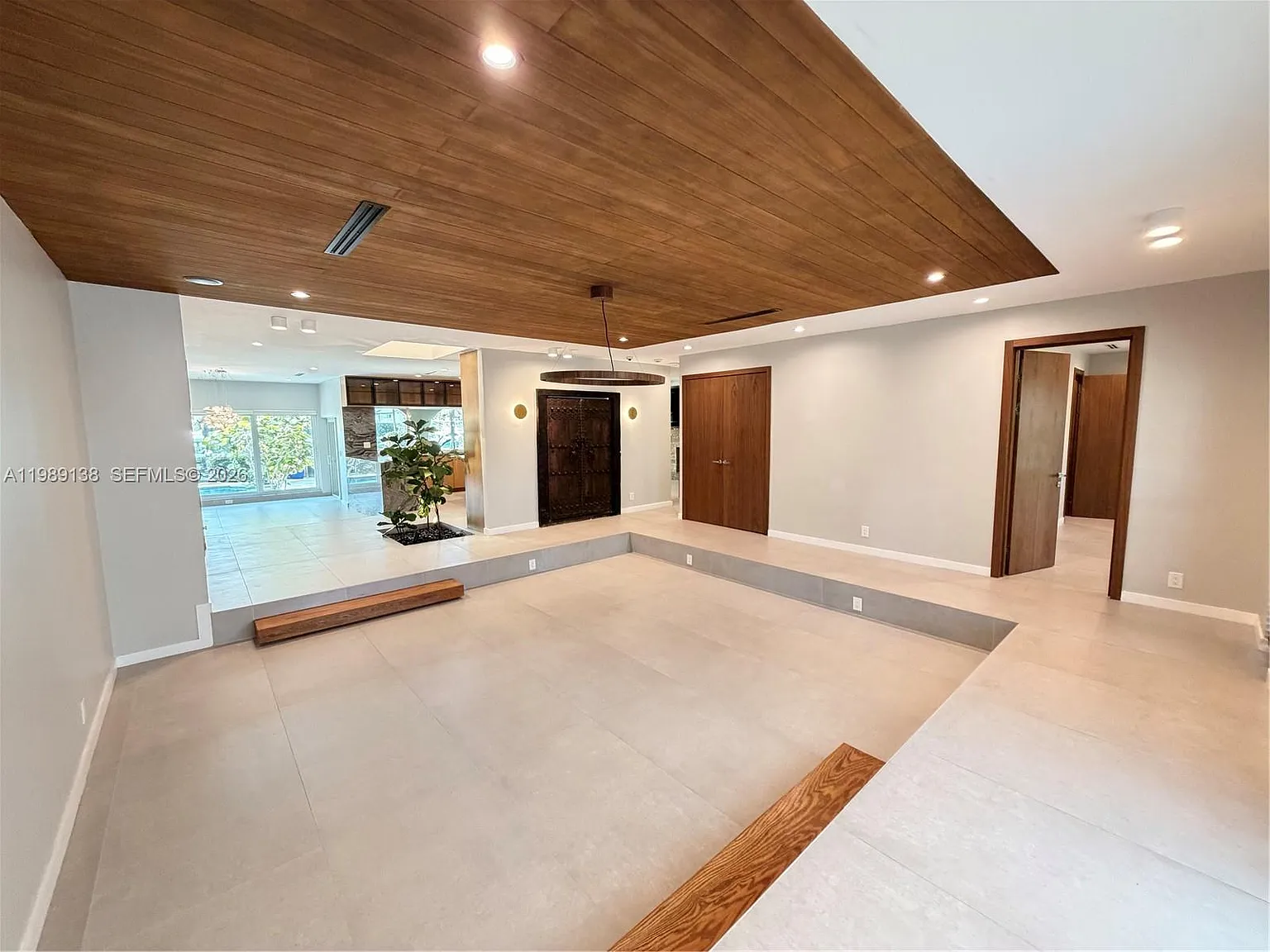 4 bed, 2971 sqft, $26,500 — Photo 4