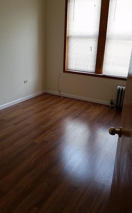 2nd image of 2545 44th St APT 1