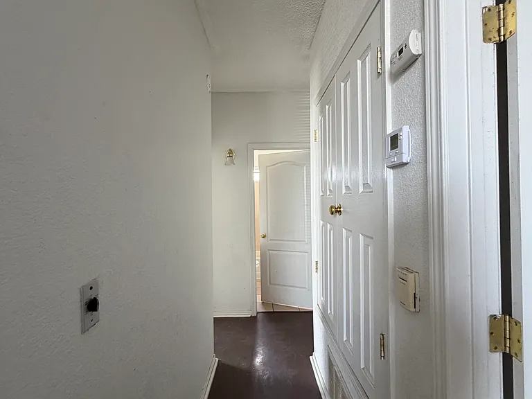 637 Villa Victoria Pl — Photo 10