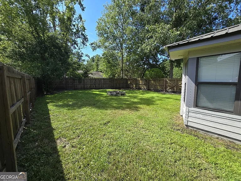 1001 Regal Rd — Photo 41
