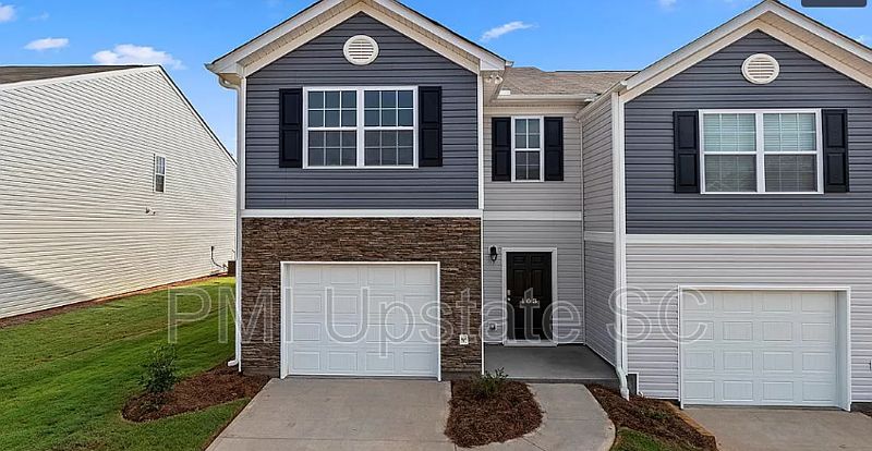 1st image of 103 Moorlyn Ln