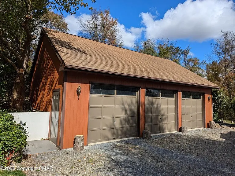 520 Maxine Dr — Photo 34