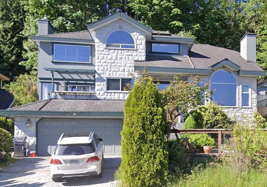 1st image of 19 Burrard Cres