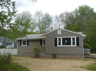393 Cherry St, Holyoke, MA 01040