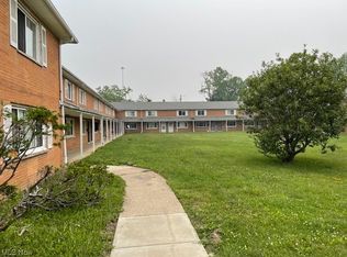 4871 Banbury Ct #E-22, Cleveland, OH