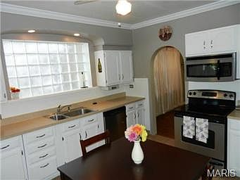4th image of 5329 Mardel Ave