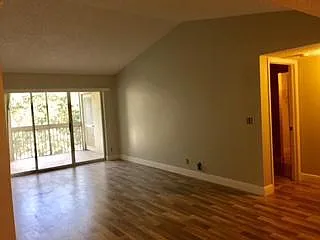 9901 Westview Dr #336 — Photo 2