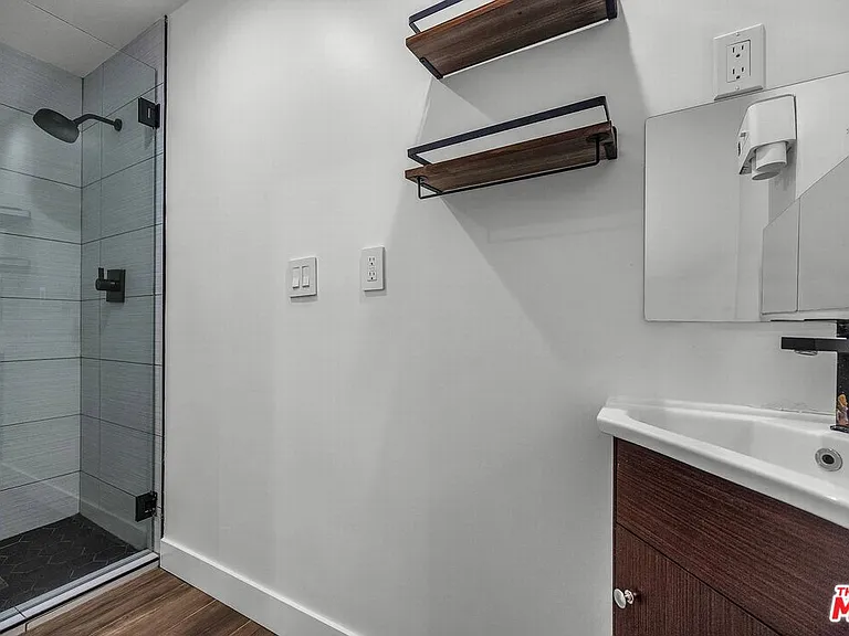 9343 W Olympic Blvd — Photo 6